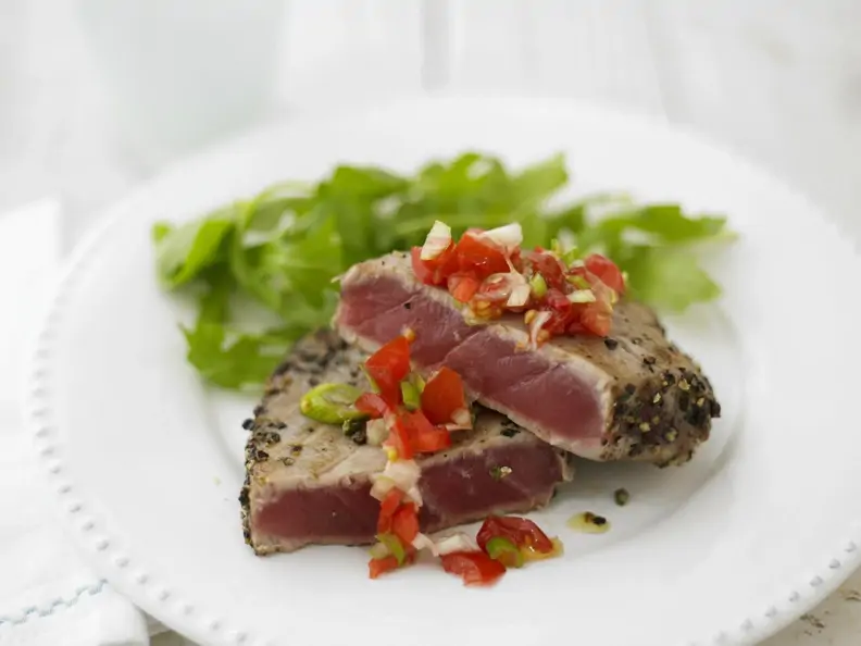 Mariniertes Thunfischsteak