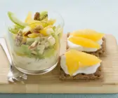 Obst-Sellerie-Salat mit Joghurt