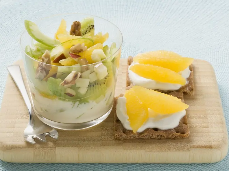 Obst-Sellerie-Salat mit Joghurt