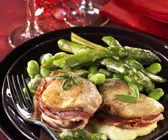 Kalbsfilet mit Mozzarella und Pancetta gefüllt