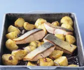 Lachs mit gebackenen Kartoffeln