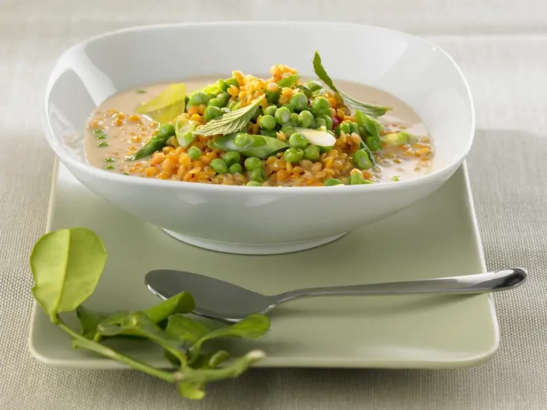 Linsen-Curry mit Erbsen