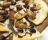 Pizza mit Artischockenherzen