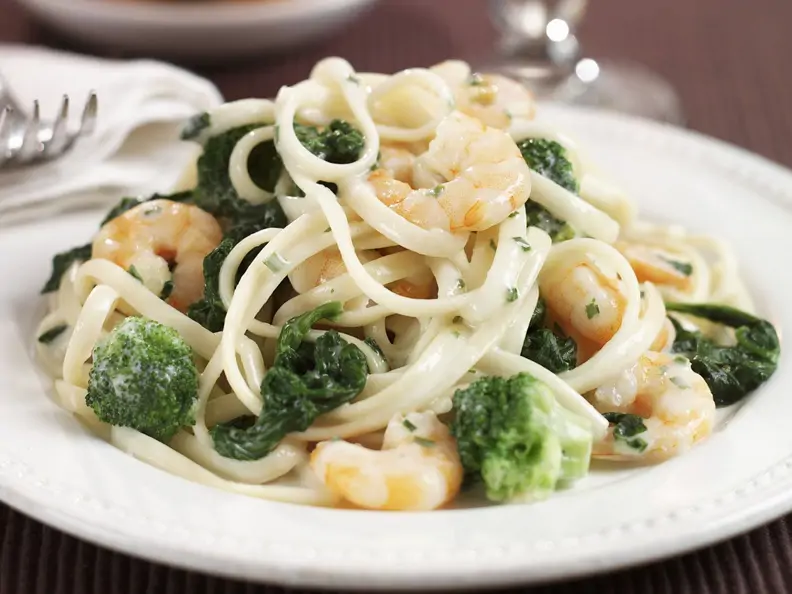 Pasta mit Shrimps und Brokkoli
