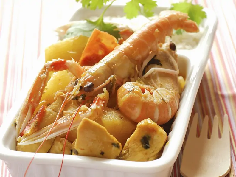 Shrimps-Hühnchen-Curry mit Ananas