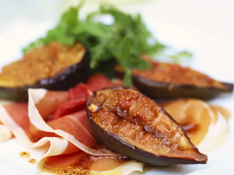 Gegrillte Feigen mit Rohsschinken