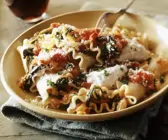 Lasagnette mit Ricotta, Tomaten und Spinat