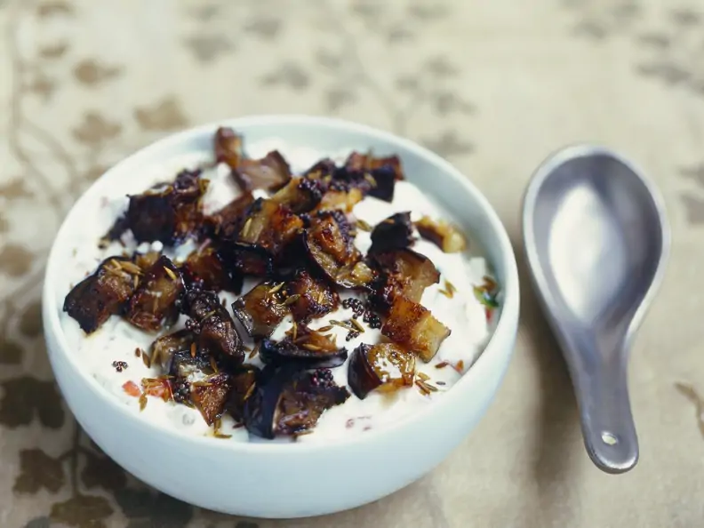 Raita mit Auberginen und Honig