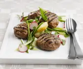 Frikadellen mit Zuckerschoten-Kartoffelsalat