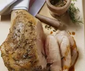 Lammkeule mit Orange und Rosmarin