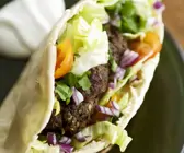 Pita mit Lammfleisch
