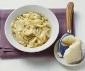Fruchtige Pasta auf toskanische Art