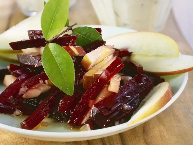 Rote Bete mit Meerrettichschaum