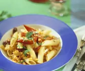 Pasta mit Linsen und Peperoni