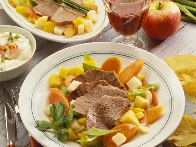 Tellerfleisch mit Suppengemüse