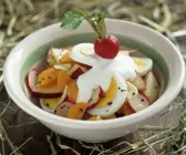 Österlicher Eiersalat mit Möhren und Radieschen