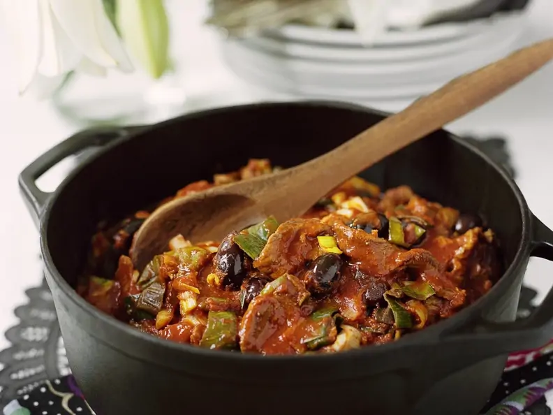 Rindderragout mit Tomaten und Gemüse