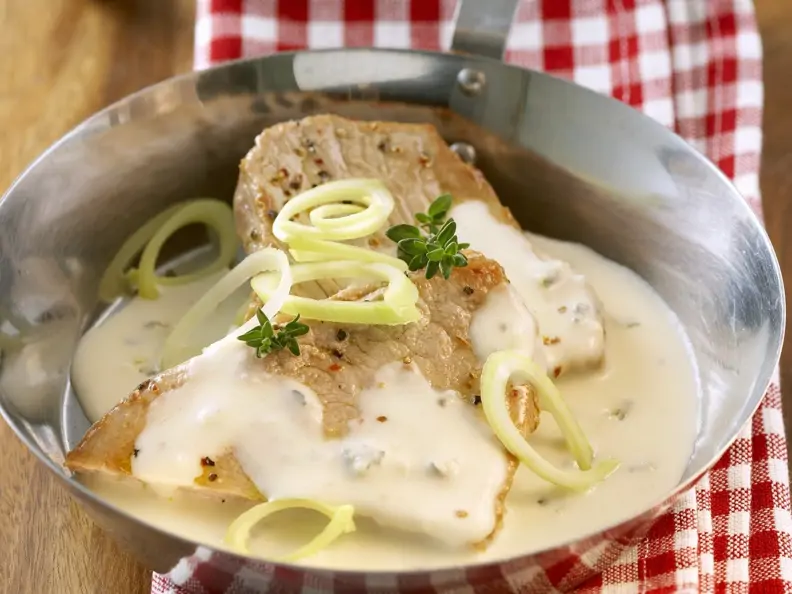Schweinesteak mit Sahnesoße