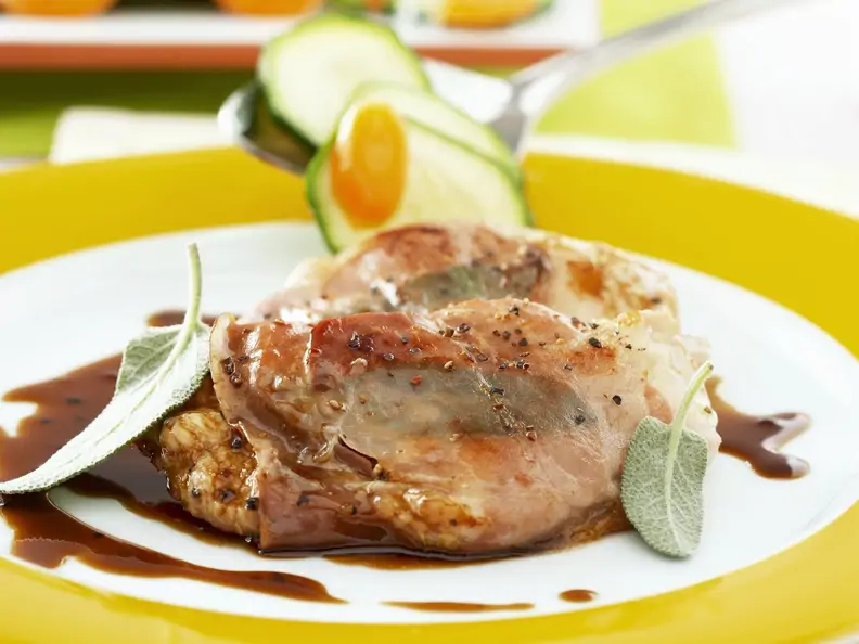 Kalbsschnitzel mit Salbei (Saltimbocca)