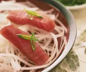 Sashimi mit Thunfisch und Rettich