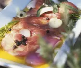 Kaninchen in Knoblauch-Marinade