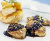 Steaks vom Wildschwein mit Wacholdersoße
