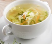 Nudelsuppe mit Julienne