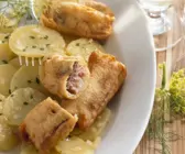 Karpfen im Bierteig mit Kartoffelsalat