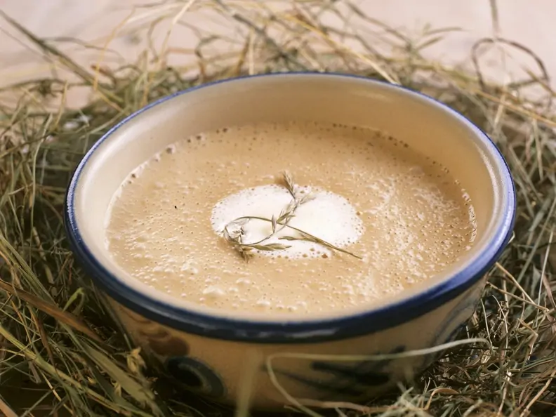 Heusuppe auf Engadiner Art (Schweiz)