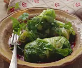 Kohlrouladen mit Brotfüllung auf Schweizer Art