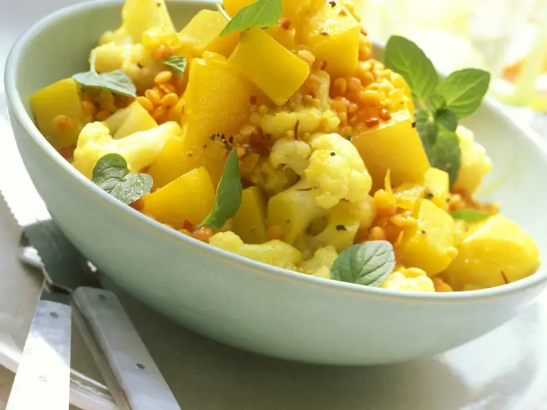 Kartoffel-Linsen-Salat mit Kürbis und Blumenkohl