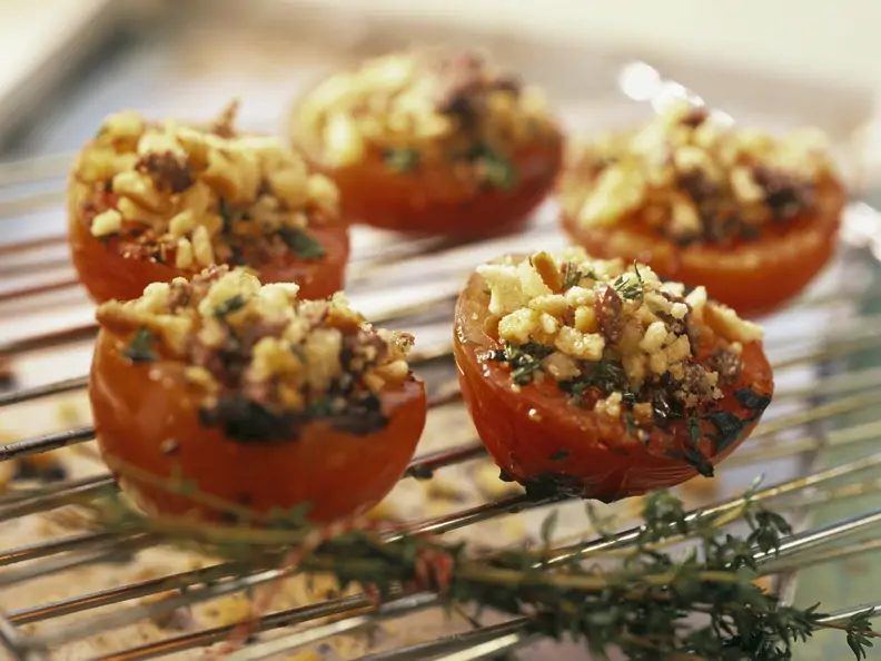 Gegrillte Tomaten mit knuspriger Brotkruste