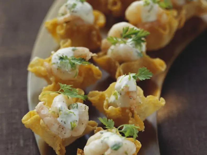 Shrimps im Wan-Tan-Schälchen