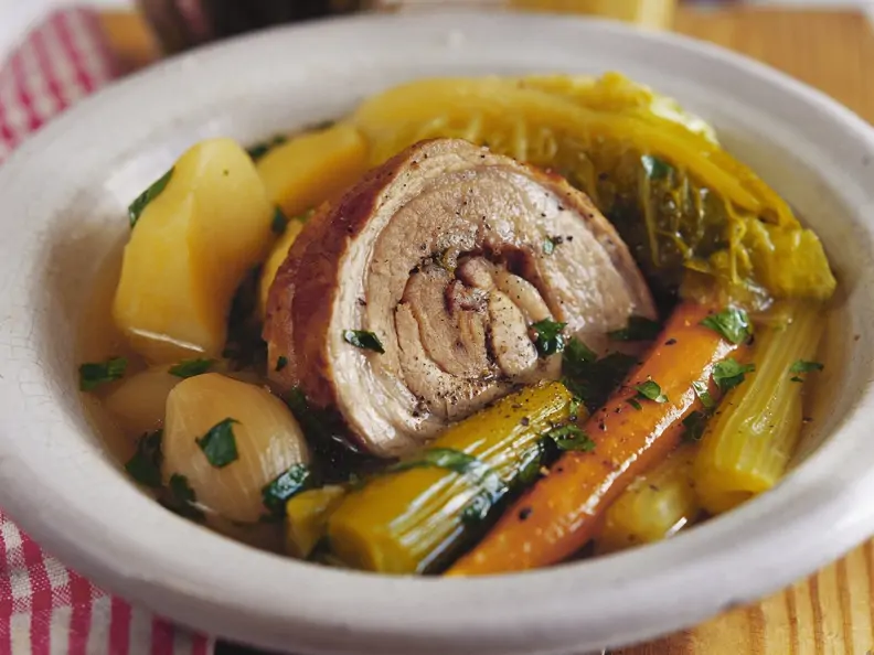 Französischer Eintopf mit Schweinebauch (Pot au feu)