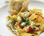 Pasta mit würziger Zwiebelsoße