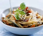 Pasta mit Pilzen und Gemüse
