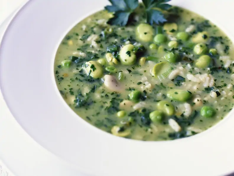Bohnen-Erbsen-Suppe mit Reis