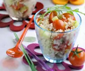 Thunfisch-Reis-Salat mit Tomaten