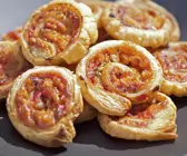 Pizza-Schnecken mit Gemüse