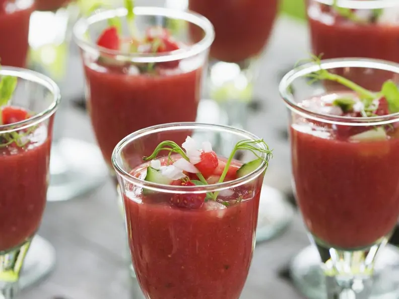 Gazpacho von Erdbeere und Gurke