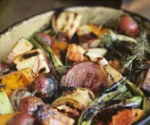 Gegrilltes herbstliches Gemüse mit Rosmarin