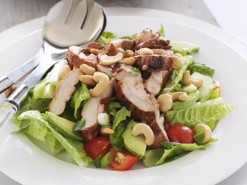 Salat mit Hähnchen