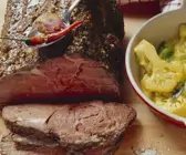 Rib-Eye-Roast mit Koriander und Anis dazu Blumenkohl