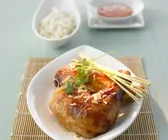 Gegrilltes Hähnchen auf thailändische Art mit Zitronengras