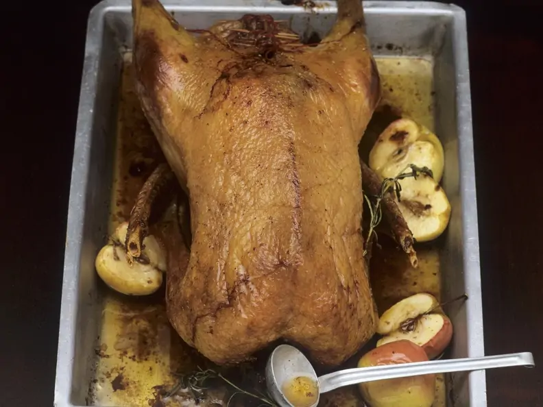 Gänsebraten mit Apfel-Kastanien-Füllung