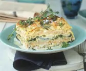 Spinatlasagne mit Lachs und Parmesan