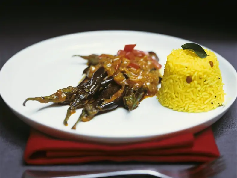 Auberginencurry mit orientalischem Reis (Pilaw)