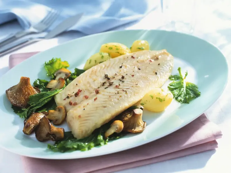 Fischfilet mit Pilzgemüse und Kartoffeln
