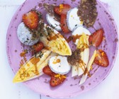 Chicorée mit Karamell, Erdbeeren und Ziegenkäse