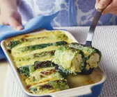 Wirsingrouladen gefüllt mit Fisch und Kartoffeln